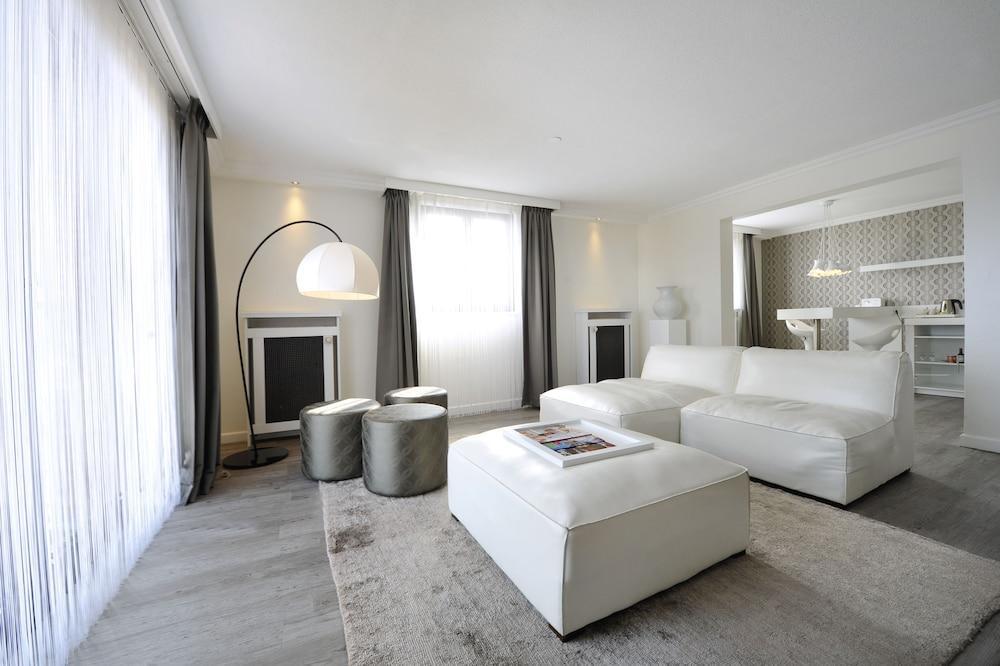 Van Der Valk Theaterhotel De Oranjerie Roermond Εξωτερικό φωτογραφία