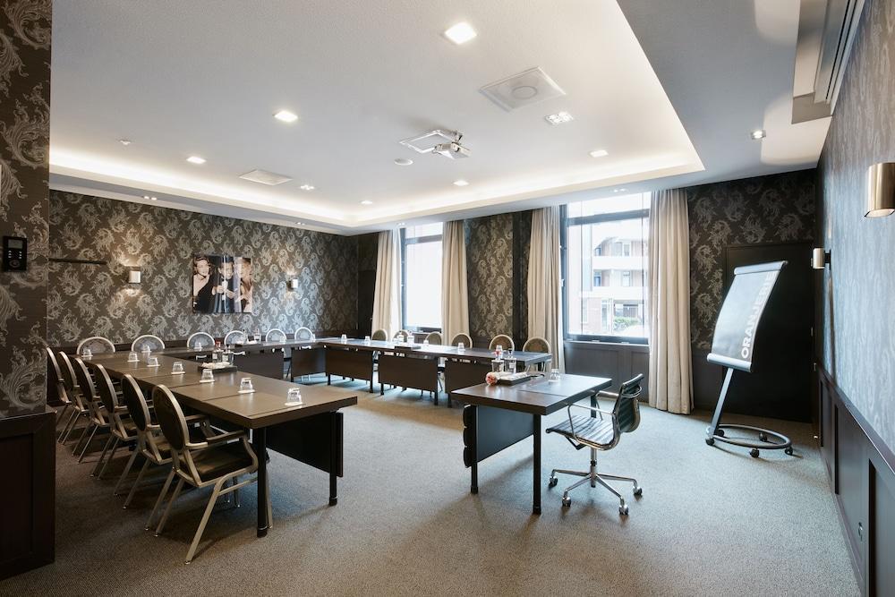 Van Der Valk Theaterhotel De Oranjerie Roermond Εξωτερικό φωτογραφία